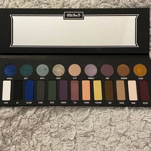 Kat Von D Metal Matte eyeshadow palette